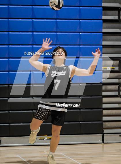Thumbnail 2 in Brophy College Prep vs. Mountain View (Wolf Howl Tournament) photogallery.