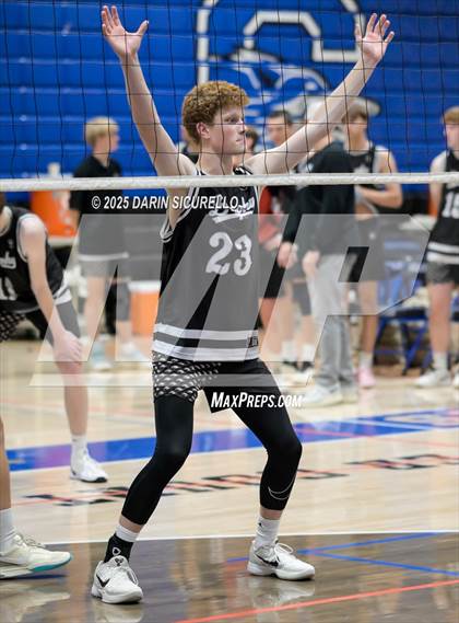 Thumbnail 3 in Brophy College Prep vs. Mountain View (Wolf Howl Tournament) photogallery.