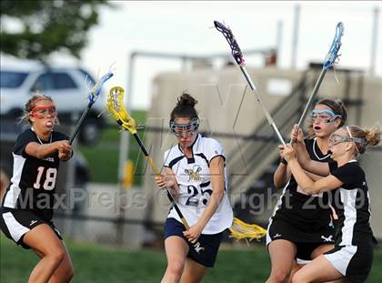 Thumbnail 3 in Warwick vs. Penn Manor photogallery.