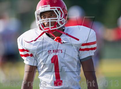 Thumbnail 3 in St. Mary Prep vs. Oak Park photogallery.