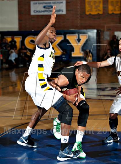 Thumbnail 3 in Mira Costa @ JW North (CIF SS D2AA Semifinal) photogallery.