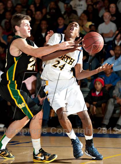 Thumbnail 3 in Mira Costa @ JW North (CIF SS D2AA Semifinal) photogallery.