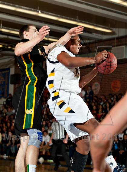 Thumbnail 2 in Mira Costa @ JW North (CIF SS D2AA Semifinal) photogallery.