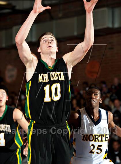 Thumbnail 3 in Mira Costa @ JW North (CIF SS D2AA Semifinal) photogallery.