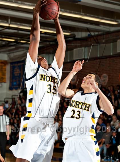 Thumbnail 2 in Mira Costa @ JW North (CIF SS D2AA Semifinal) photogallery.