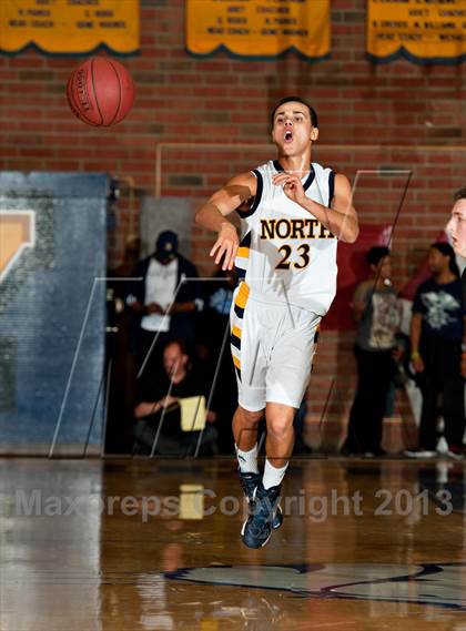 Thumbnail 3 in Mira Costa @ JW North (CIF SS D2AA Semifinal) photogallery.