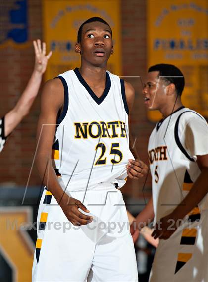 Thumbnail 1 in Mira Costa @ JW North (CIF SS D2AA Semifinal) photogallery.