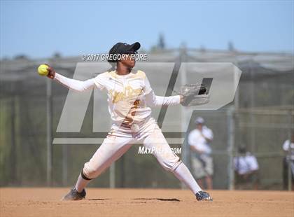 Thumbnail 1 in King/Drew vs. Hamilton (CIF LACS D2 Final) photogallery.