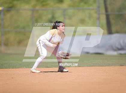 Thumbnail 2 in King/Drew vs. Hamilton (CIF LACS D2 Final) photogallery.