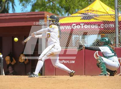Thumbnail 2 in King/Drew vs. Hamilton (CIF LACS D2 Final) photogallery.