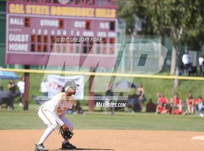 Thumbnail 3 in King/Drew vs. Hamilton (CIF LACS D2 Final) photogallery.