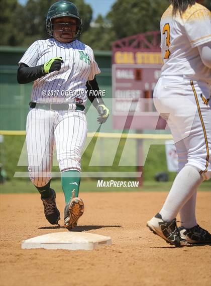 Thumbnail 3 in King/Drew vs. Hamilton (CIF LACS D2 Final) photogallery.