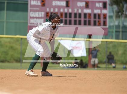 Thumbnail 3 in King/Drew vs. Hamilton (CIF LACS D2 Final) photogallery.