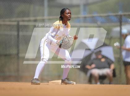 Thumbnail 1 in King/Drew vs. Hamilton (CIF LACS D2 Final) photogallery.