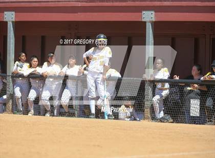 Thumbnail 1 in King/Drew vs. Hamilton (CIF LACS D2 Final) photogallery.