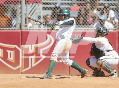 Thumbnail 3 in King/Drew vs. Hamilton (CIF LACS D2 Final) photogallery.