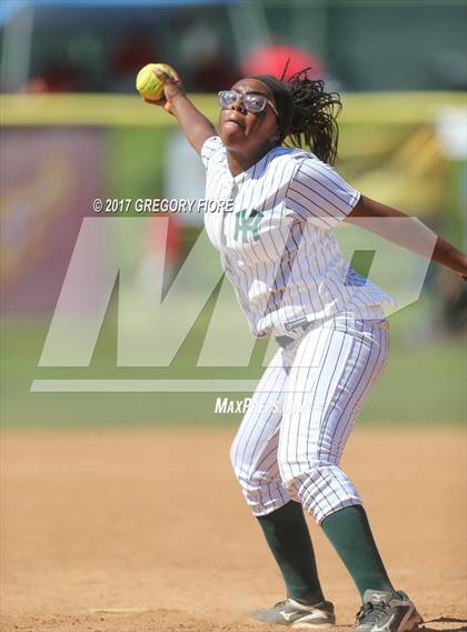 Thumbnail 3 in King/Drew vs. Hamilton (CIF LACS D2 Final) photogallery.
