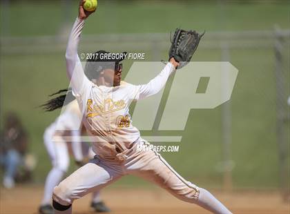 Thumbnail 1 in King/Drew vs. Hamilton (CIF LACS D2 Final) photogallery.