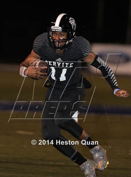 Thumbnail 3 in St. John Bosco vs. Servite photogallery.