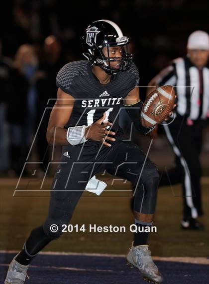 Thumbnail 1 in St. John Bosco vs. Servite photogallery.