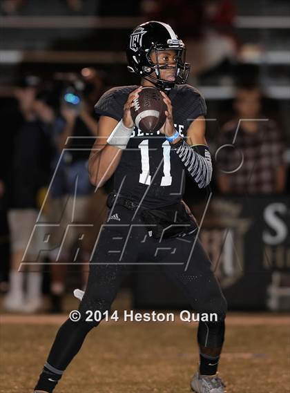 Thumbnail 1 in St. John Bosco vs. Servite photogallery.