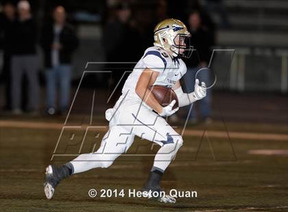 Thumbnail 1 in St. John Bosco vs. Servite photogallery.