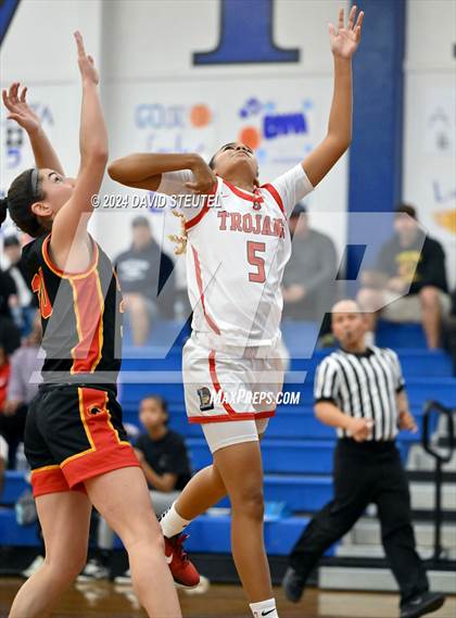Thumbnail 3 in Chico vs. Lincoln (Dorothy Speck Memorial) photogallery.