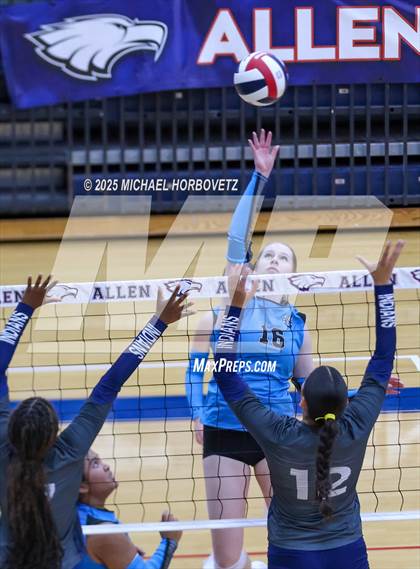 Thumbnail 3 in Rock Hill vs. Keller photogallery.