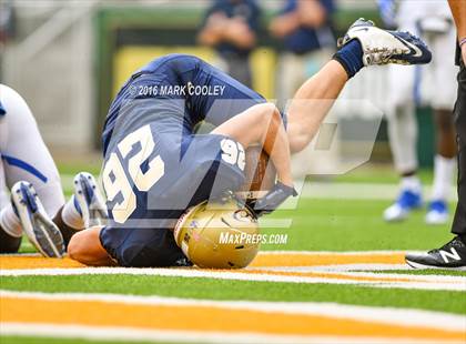 Thumbnail 3 in Klein Collins vs. Tyler (UIL 6A Regional Playoff) photogallery.
