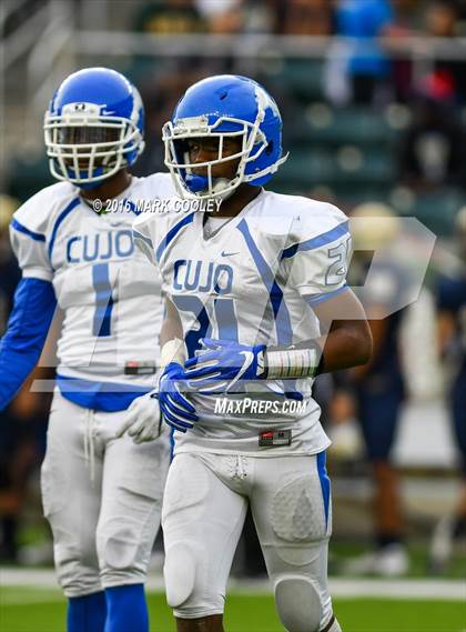 Thumbnail 1 in Klein Collins vs. Tyler (UIL 6A Regional Playoff) photogallery.