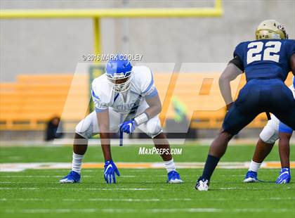Thumbnail 3 in Klein Collins vs. Tyler (UIL 6A Regional Playoff) photogallery.