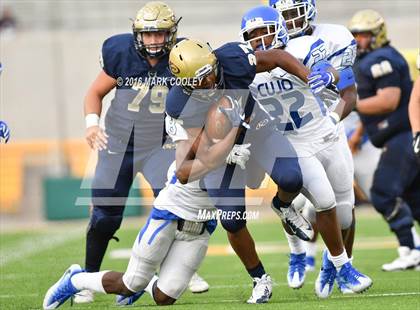 Thumbnail 1 in Klein Collins vs. Tyler (UIL 6A Regional Playoff) photogallery.