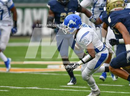 Thumbnail 1 in Klein Collins vs. Tyler (UIL 6A Regional Playoff) photogallery.