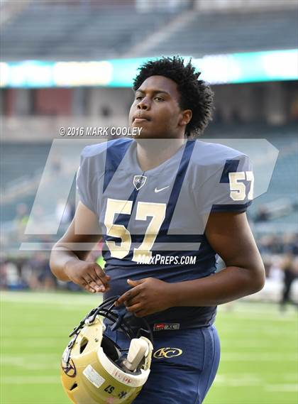 Thumbnail 2 in Klein Collins vs. Tyler (UIL 6A Regional Playoff) photogallery.