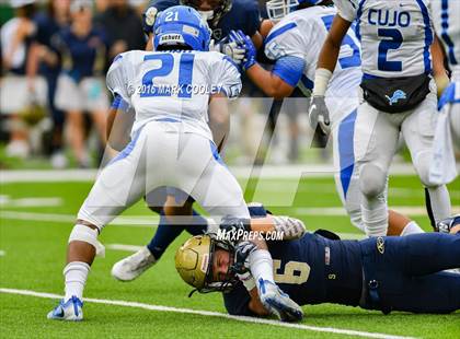 Thumbnail 1 in Klein Collins vs. Tyler (UIL 6A Regional Playoff) photogallery.