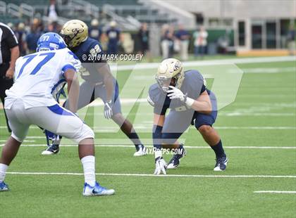 Thumbnail 2 in Klein Collins vs. Tyler (UIL 6A Regional Playoff) photogallery.