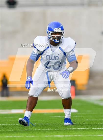Thumbnail 2 in Klein Collins vs. Tyler (UIL 6A Regional Playoff) photogallery.