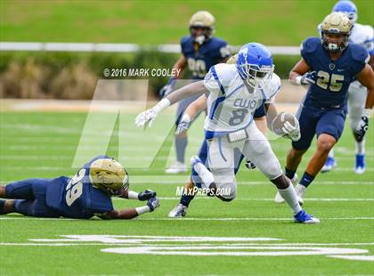 Thumbnail 3 in Klein Collins vs. Tyler (UIL 6A Regional Playoff) photogallery.