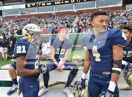 Thumbnail 2 in Klein Collins vs. Tyler (UIL 6A Regional Playoff) photogallery.