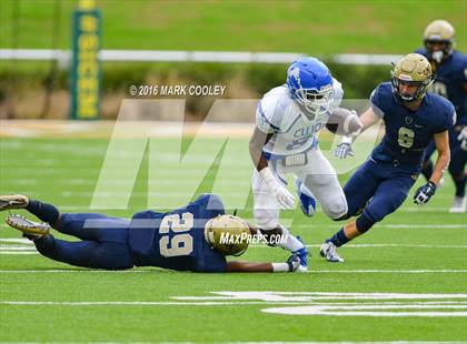 Thumbnail 1 in Klein Collins vs. Tyler (UIL 6A Regional Playoff) photogallery.