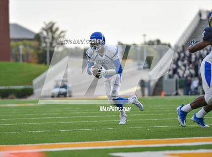 Thumbnail 2 in Klein Collins vs. Tyler (UIL 6A Regional Playoff) photogallery.