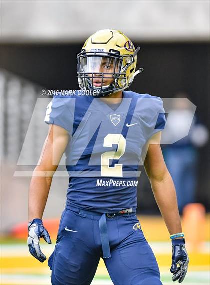 Thumbnail 2 in Klein Collins vs. Tyler (UIL 6A Regional Playoff) photogallery.