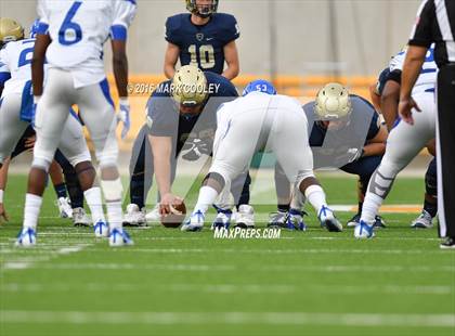 Thumbnail 2 in Klein Collins vs. Tyler (UIL 6A Regional Playoff) photogallery.