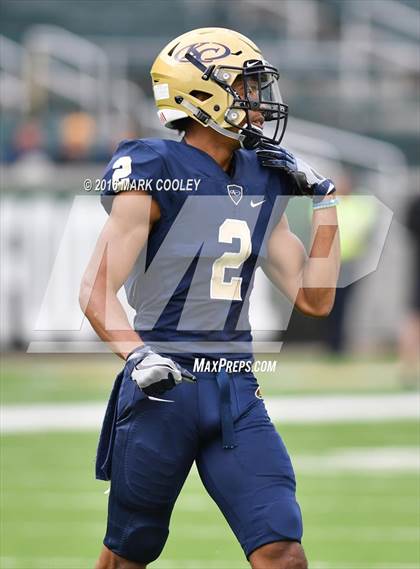 Thumbnail 2 in Klein Collins vs. Tyler (UIL 6A Regional Playoff) photogallery.