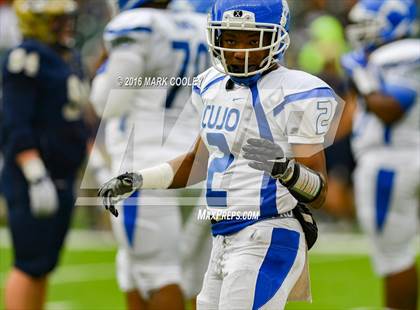 Thumbnail 3 in Klein Collins vs. Tyler (UIL 6A Regional Playoff) photogallery.