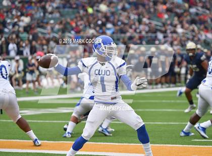 Thumbnail 3 in Klein Collins vs. Tyler (UIL 6A Regional Playoff) photogallery.