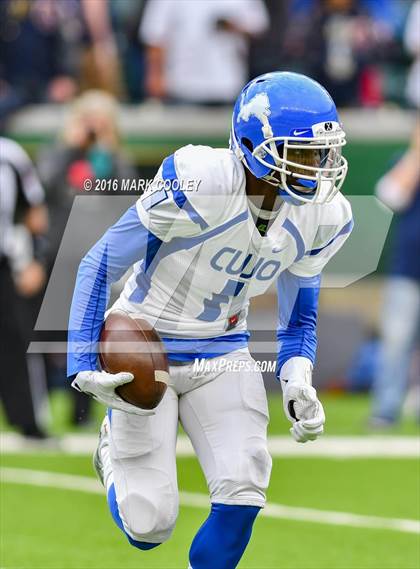 Thumbnail 3 in Klein Collins vs. Tyler (UIL 6A Regional Playoff) photogallery.