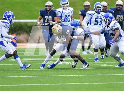 Thumbnail 3 in Klein Collins vs. Tyler (UIL 6A Regional Playoff) photogallery.