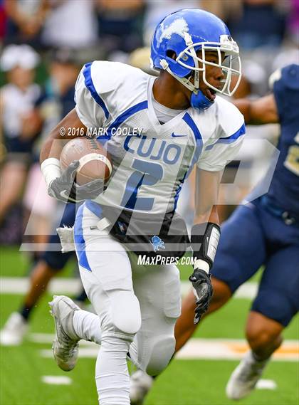 Thumbnail 3 in Klein Collins vs. Tyler (UIL 6A Regional Playoff) photogallery.