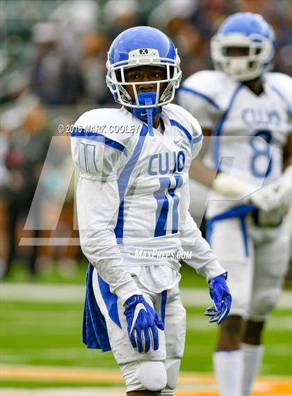 Thumbnail 1 in Klein Collins vs. Tyler (UIL 6A Regional Playoff) photogallery.